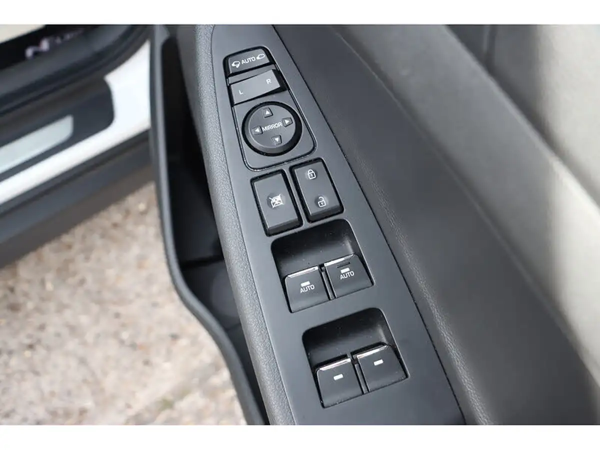 2020-hyundai-tucson-16-t-gdi-n-line-dct-big-28