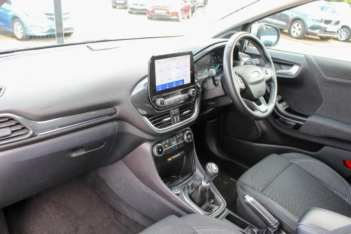2020-ford-puma-suv-10-titanium-first-edition-big-17