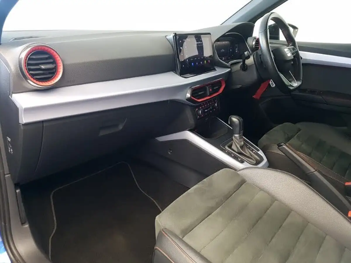2022-seat-arona-15-tsi-fr-sport-big-4