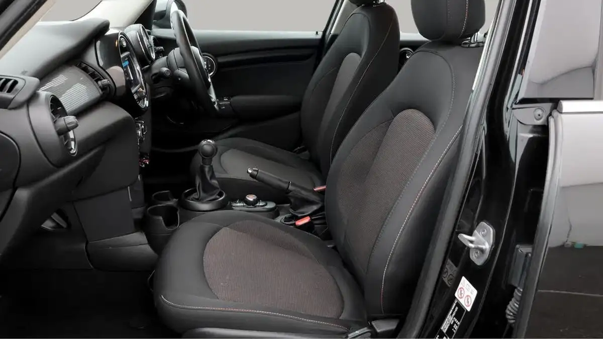 2018-mini-cooper-15-cooper-series-ii-ss-hatchback-5d-big-14