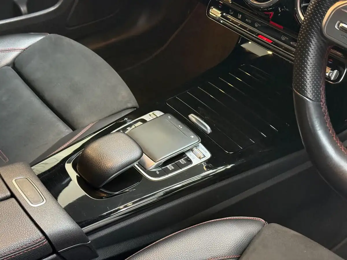 2018-mercedes-benz-a-class-15d-a180d-amg-line-116ps-ss-hatchback-5d-7g-dct-big-7