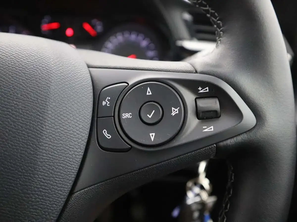 2021-vauxhall-corsa-12i-se-big-30