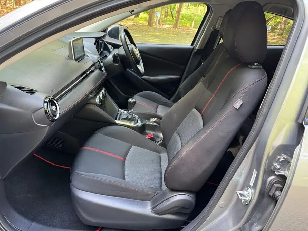 2016-mazda-mazda2-15td-sport-nav-big-17