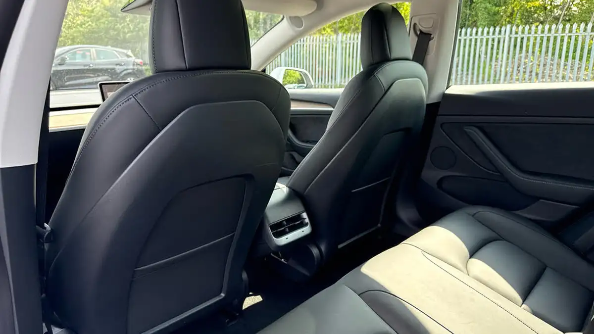 2021-tesla-model-3-e-standard-plus-big-13