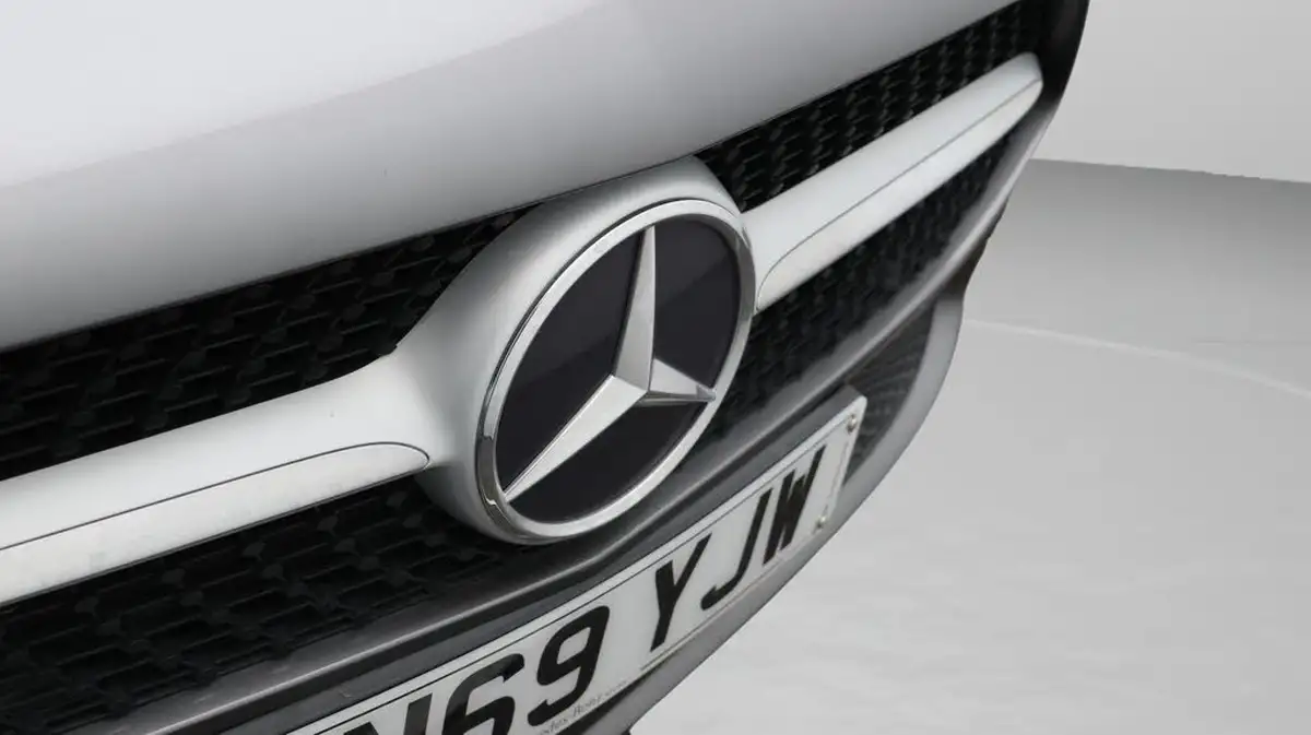 2019-mercedes-benz-a-class-15d-a180d-sport-hatchback-5d-7g-dct-big-22