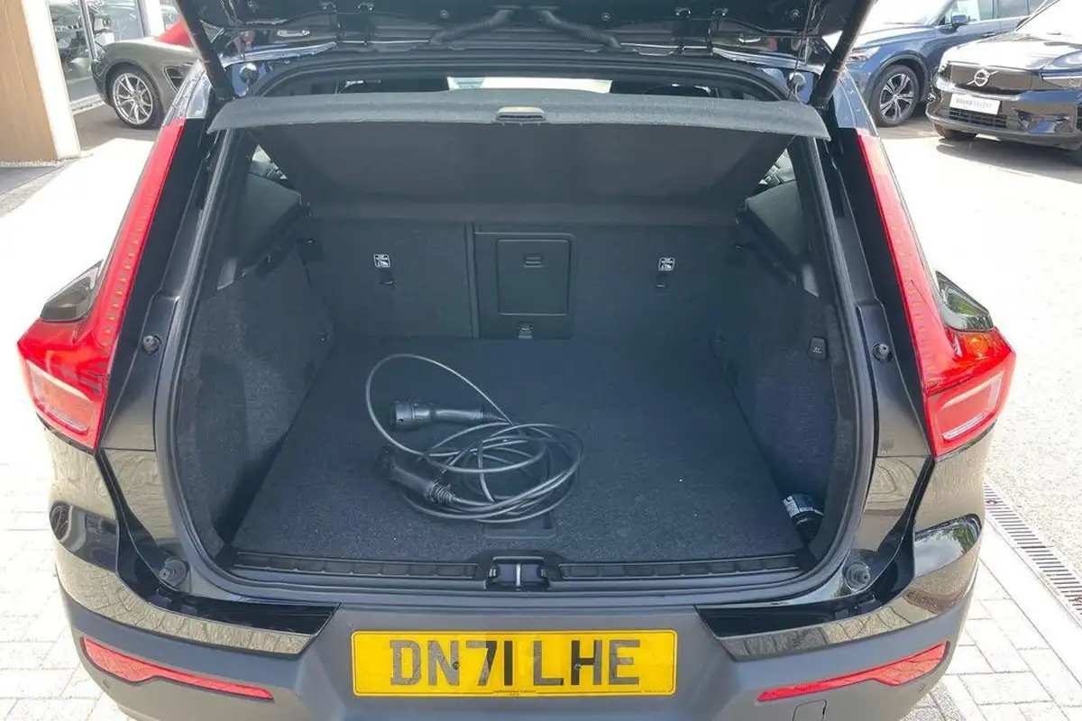 2021-volvo-xc40-15-t5-r-design-pro-258bhp-big-18