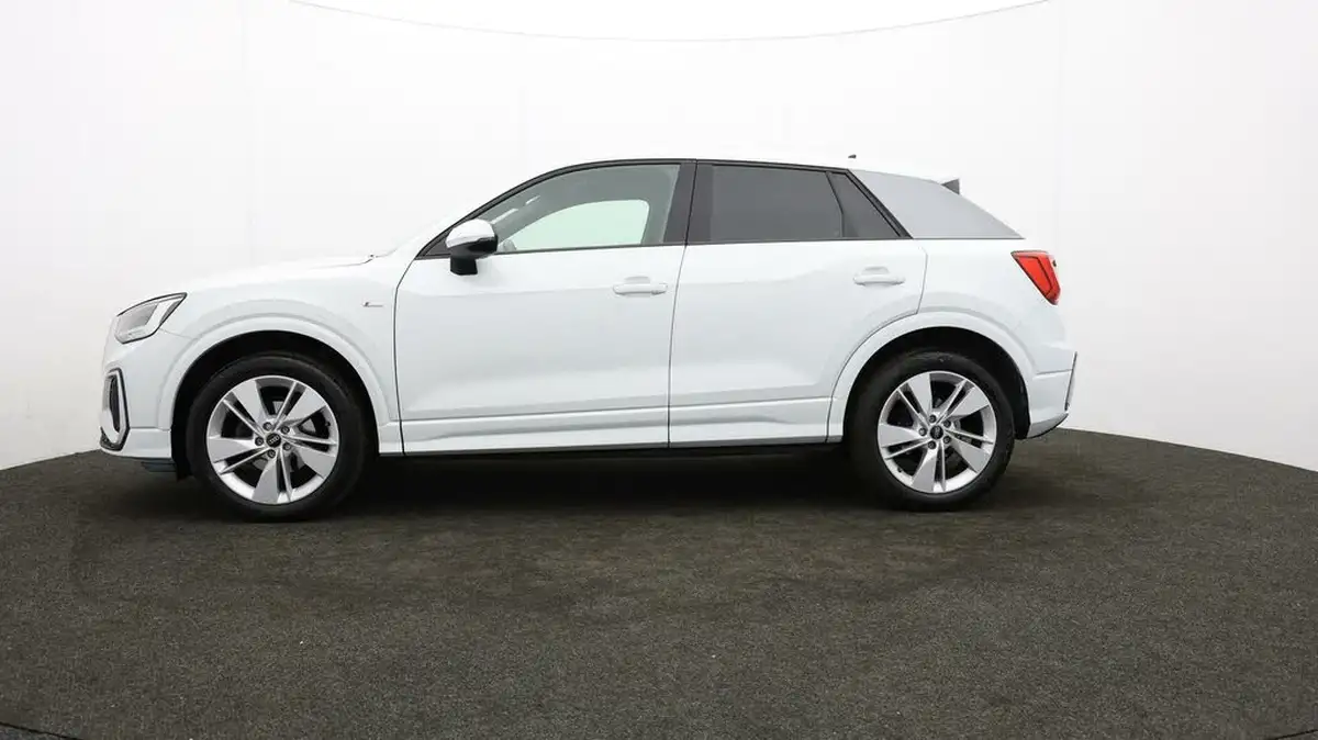 2021-audi-q2-10-30-tfsi-s-line-big-68
