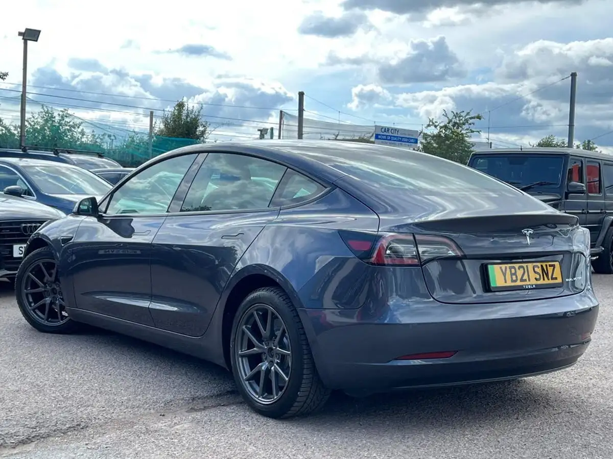2021-tesla-model-3-e-long-range-4x4-big-39