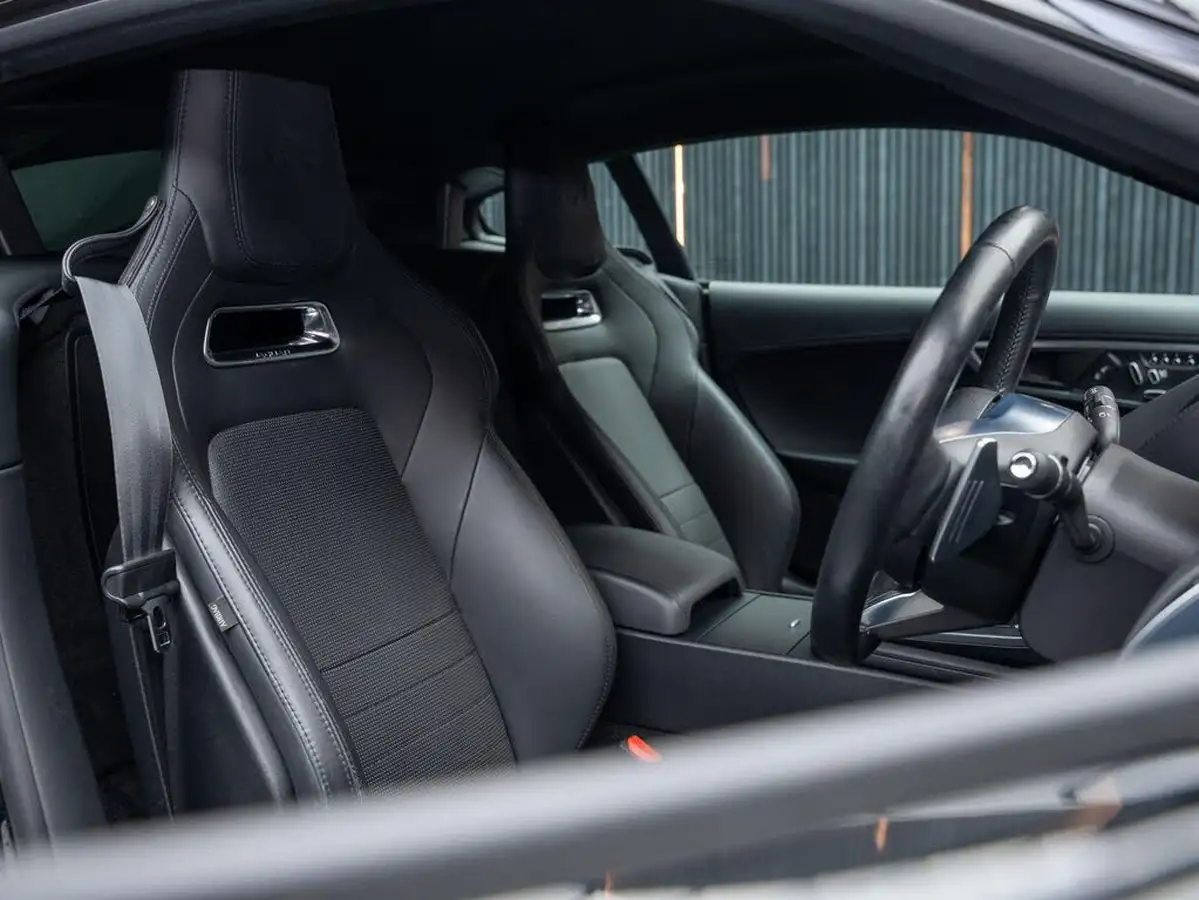 2019-jaguar-f-type-50-v8-sc-r-550ps-awd-ss-coupe-big-32