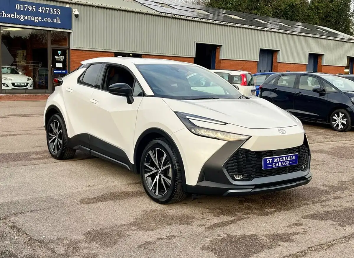2024-toyota-c-hr-18-vvt-i-design-138bhp-big-3