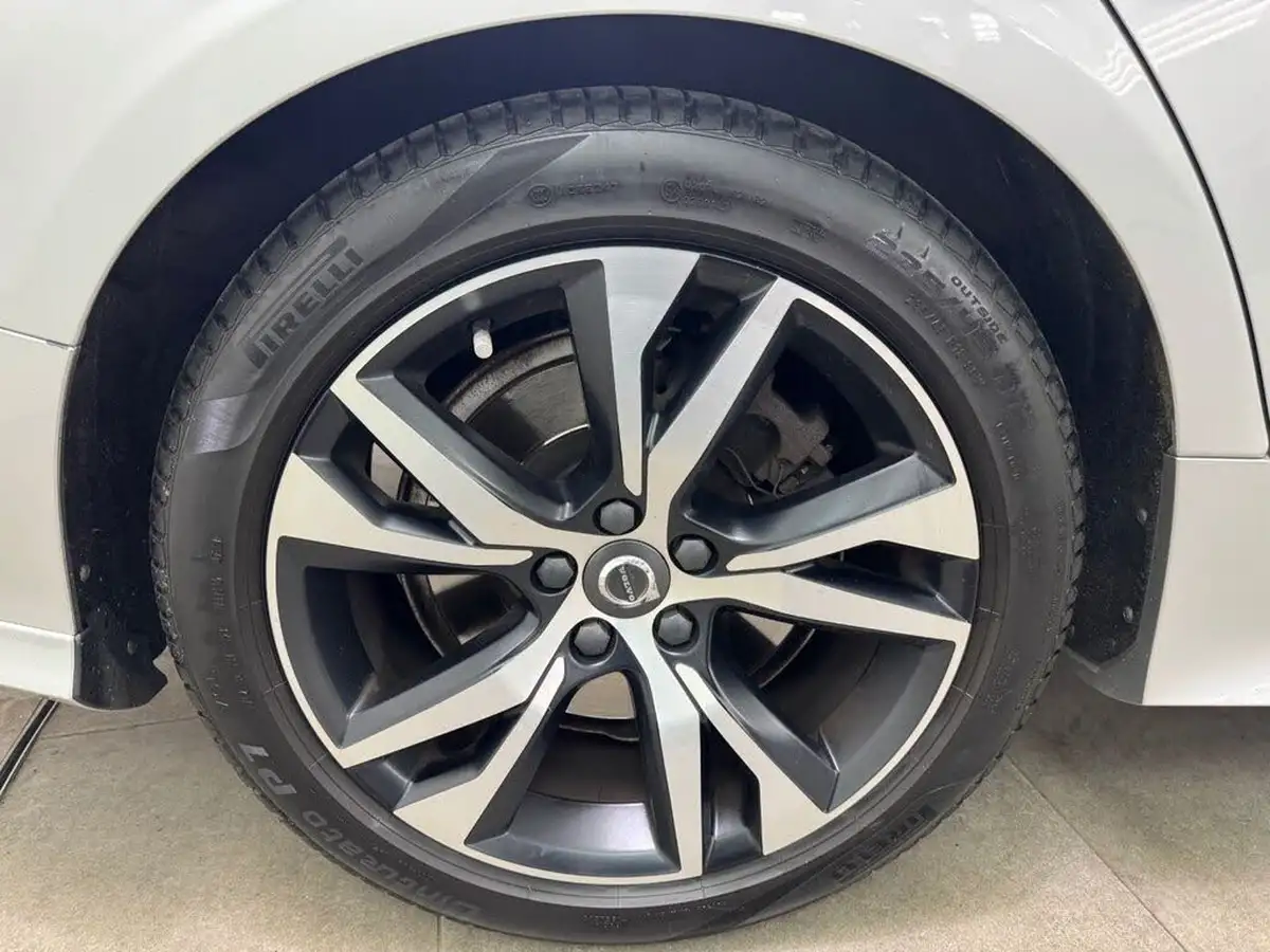 2019-volvo-s60-20-t5-r-design-plus-big-16