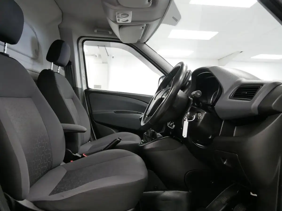2022-fiat-doblo-cargo-16jtd-l2h1-maxi-tecnico-120bhpeu6d-panel-van-big-13