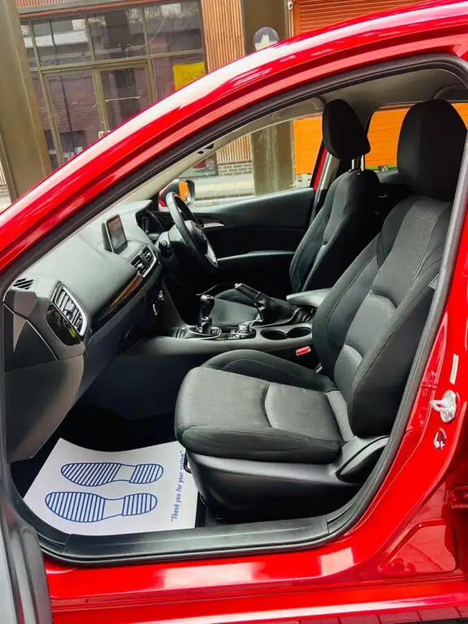 2015-mazda-mazda3-20-se-l-nav-hatchback-5d-big-26