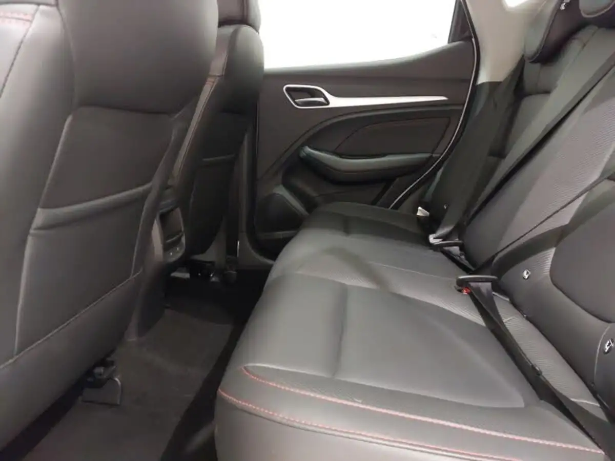 2023-mg-zs-suv-10t-gdi-exclusive-big-5
