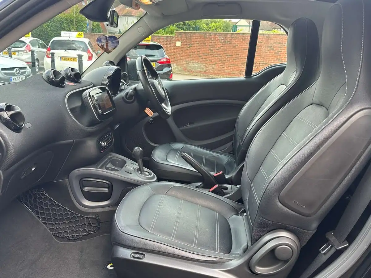 2017-smart-fortwo-10-prime-71bhp-premiumss-coupe-twinamic-big-7