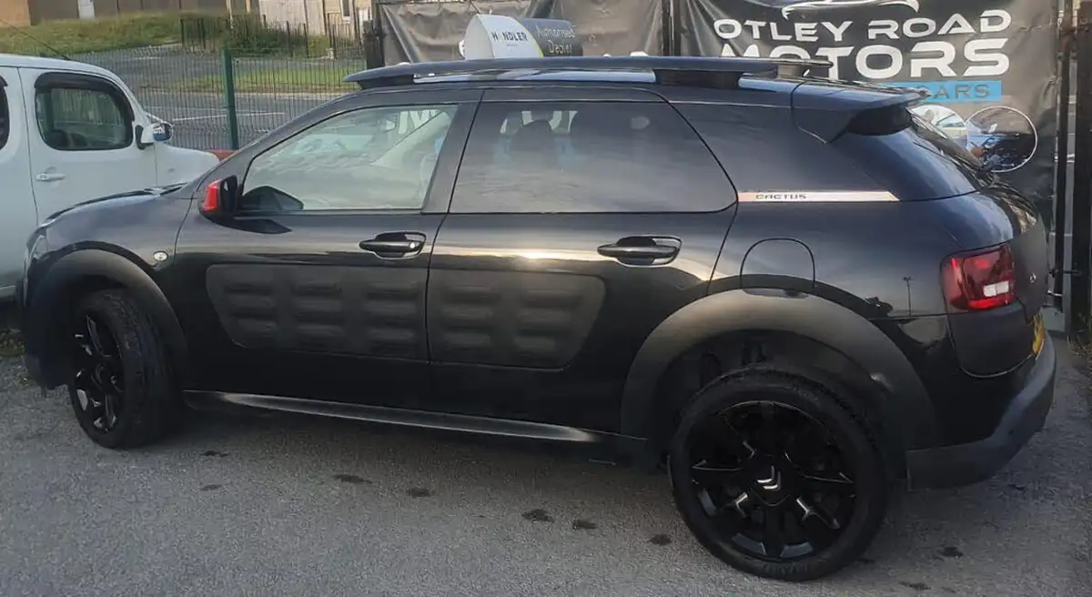 2015-citroen-c4-cactus-16bluehdi-flair-big-12