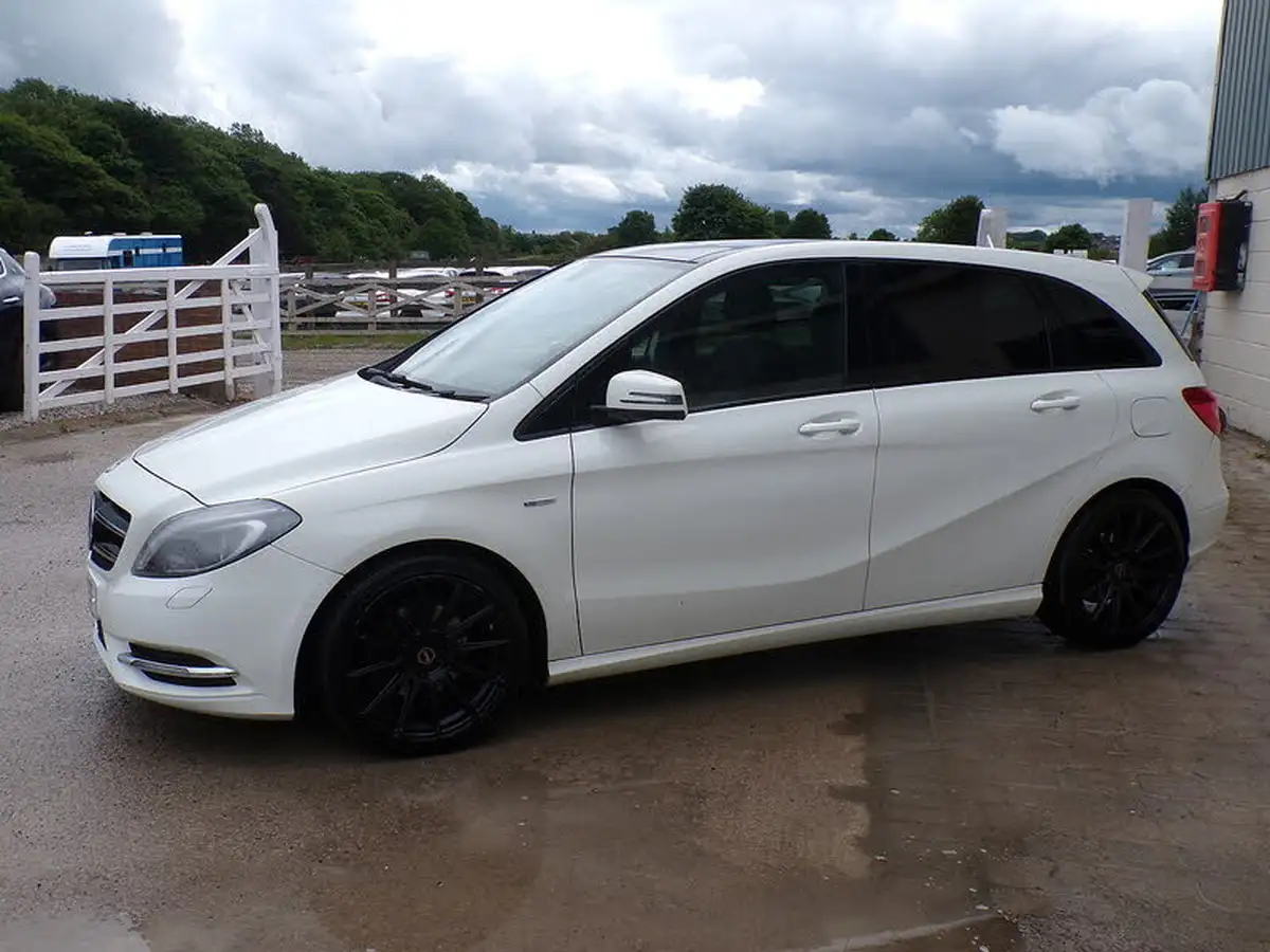 2012-mercedes-benz-b-class-18td-b200-sport-136bhp-blueefficiency-7g-dct-big-3