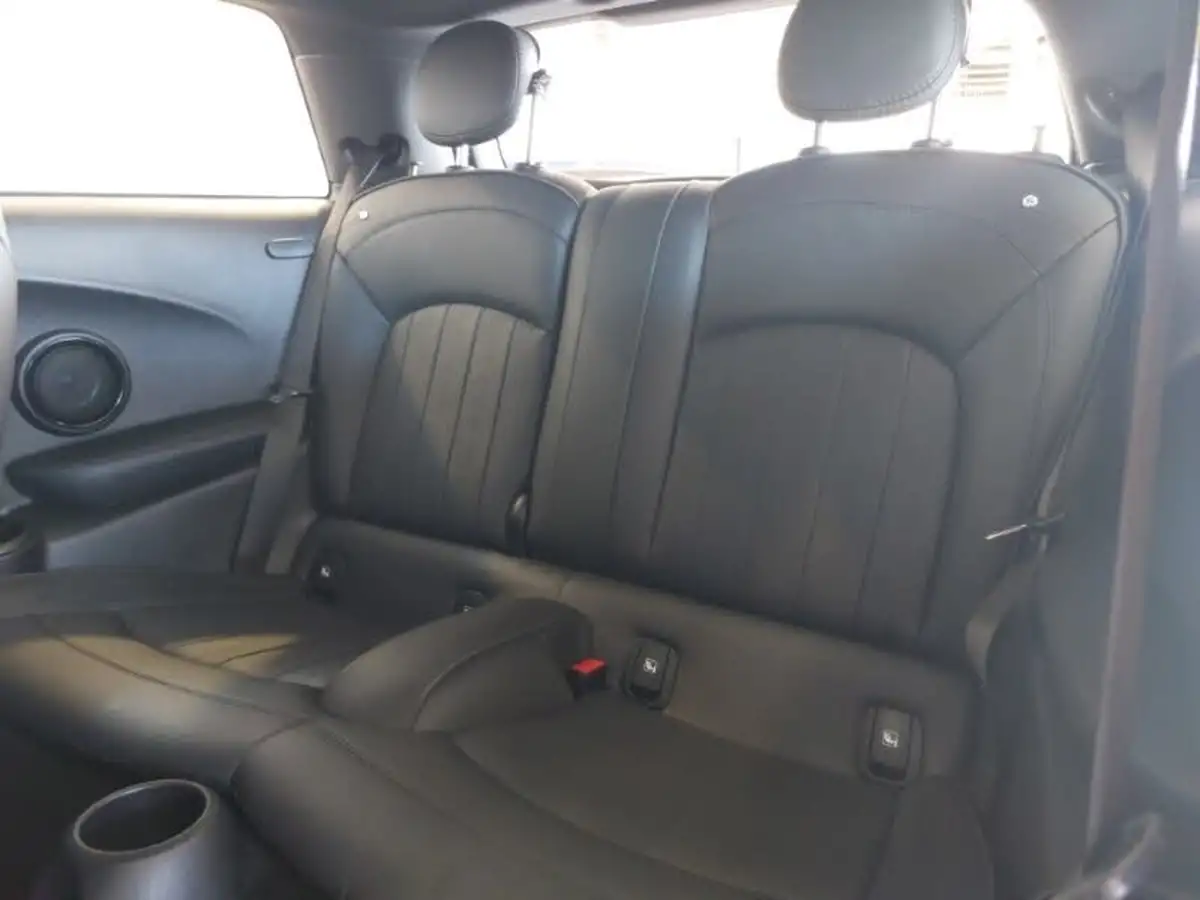 2021-mini-cooper-15-cooper-exclusive-hatchback-3d-big-11