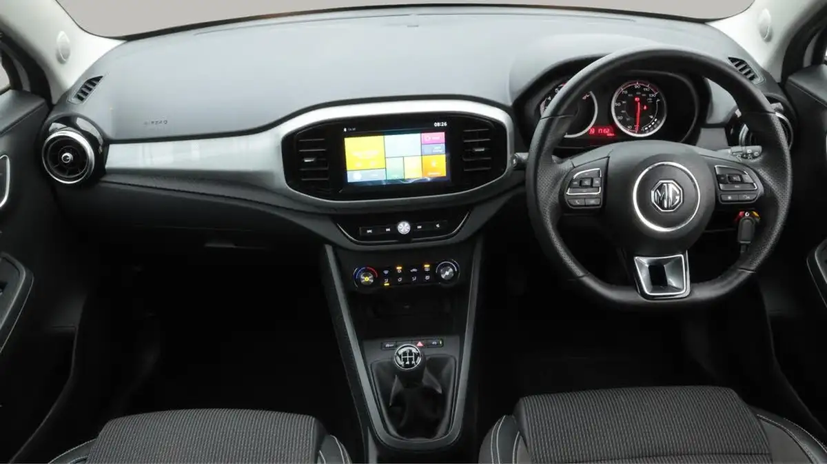 2022-mg-mg3-15-vti-tech-exclusive-nav-big-13