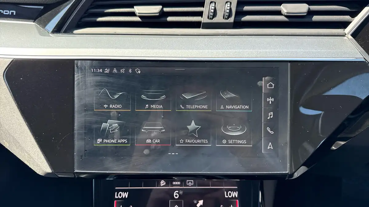2021-audi-e-tron-55e-sport-station-wagon-big-11