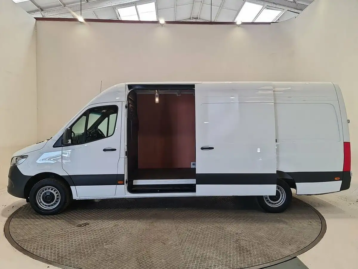 2024-mercedes-benz-sprinter-20cdi-315-l3h2-pro-eco-gear-big-5