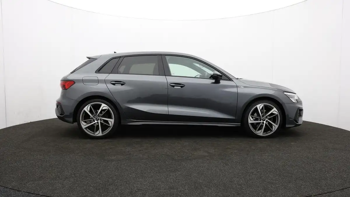2022-audi-a3-15-35-tfsi-edition-1-sportback-5d-big-41