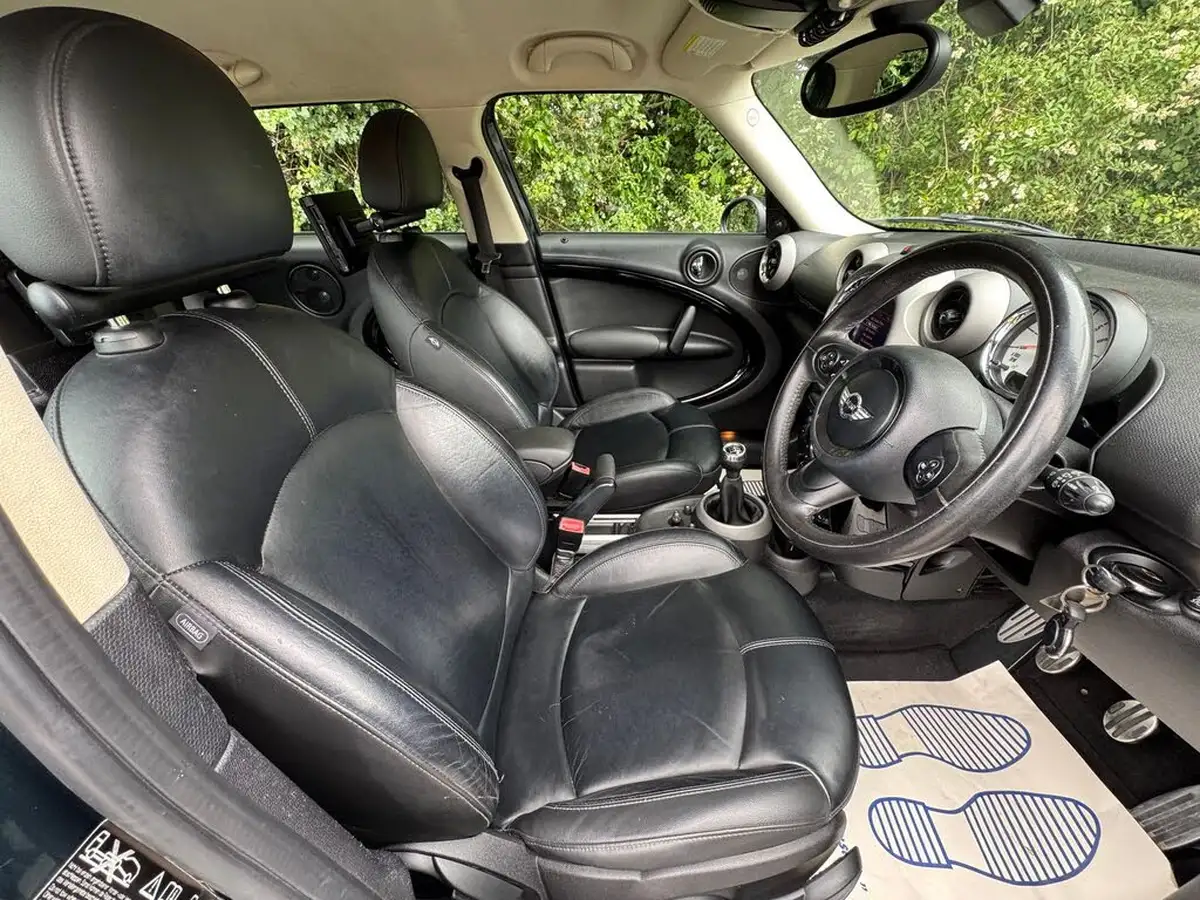2011-mini-countryman-16-cooper-s-190bhp-all4-big-3