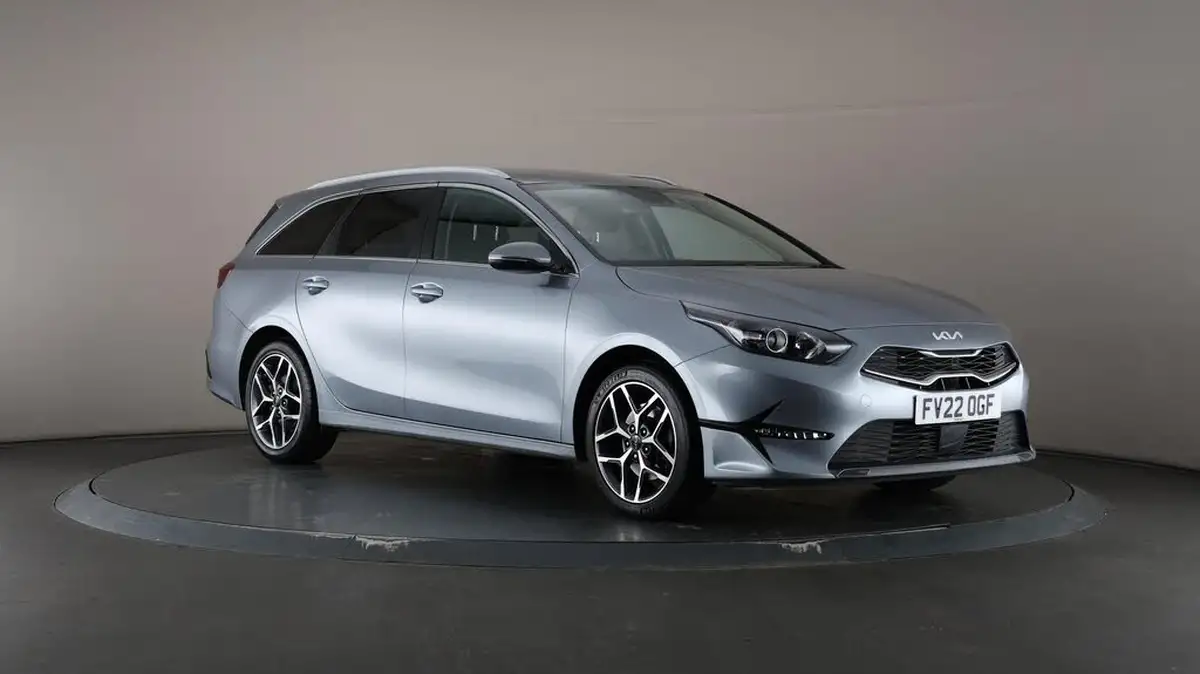 2022-kia-ceed-15-t-gdi-3-sportswagon-big-53