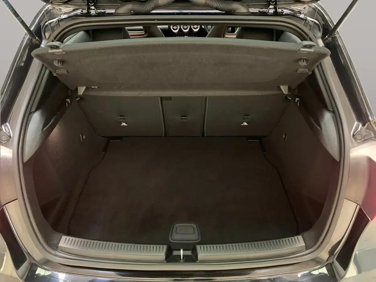2021-mercedes-benz-a-class-20d-a180d-amg-line-executive-edition-hatchback-5d-big-40
