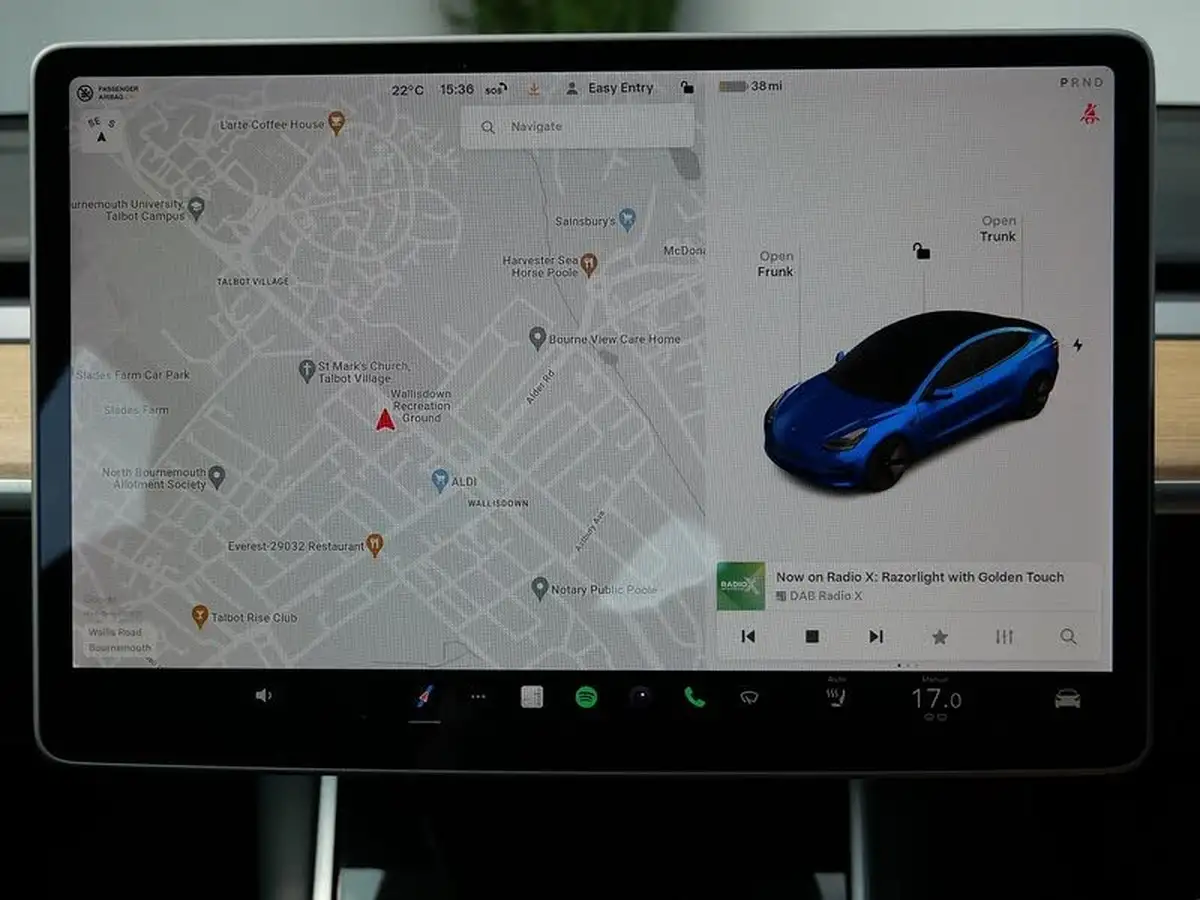 2020-tesla-model-3-e-standard-plus-big-12
