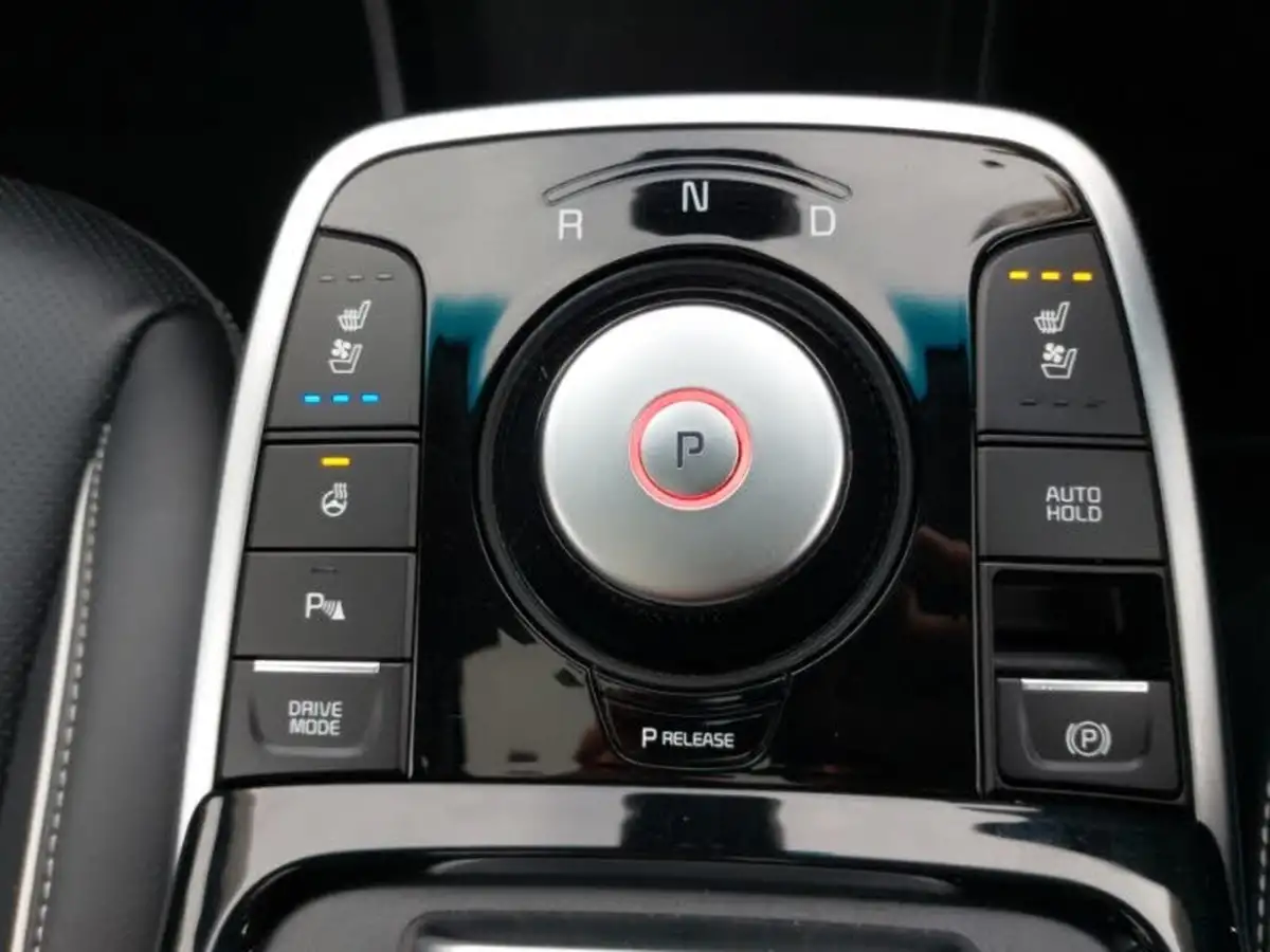 2020-kia-e-niro-ev-4-big-17