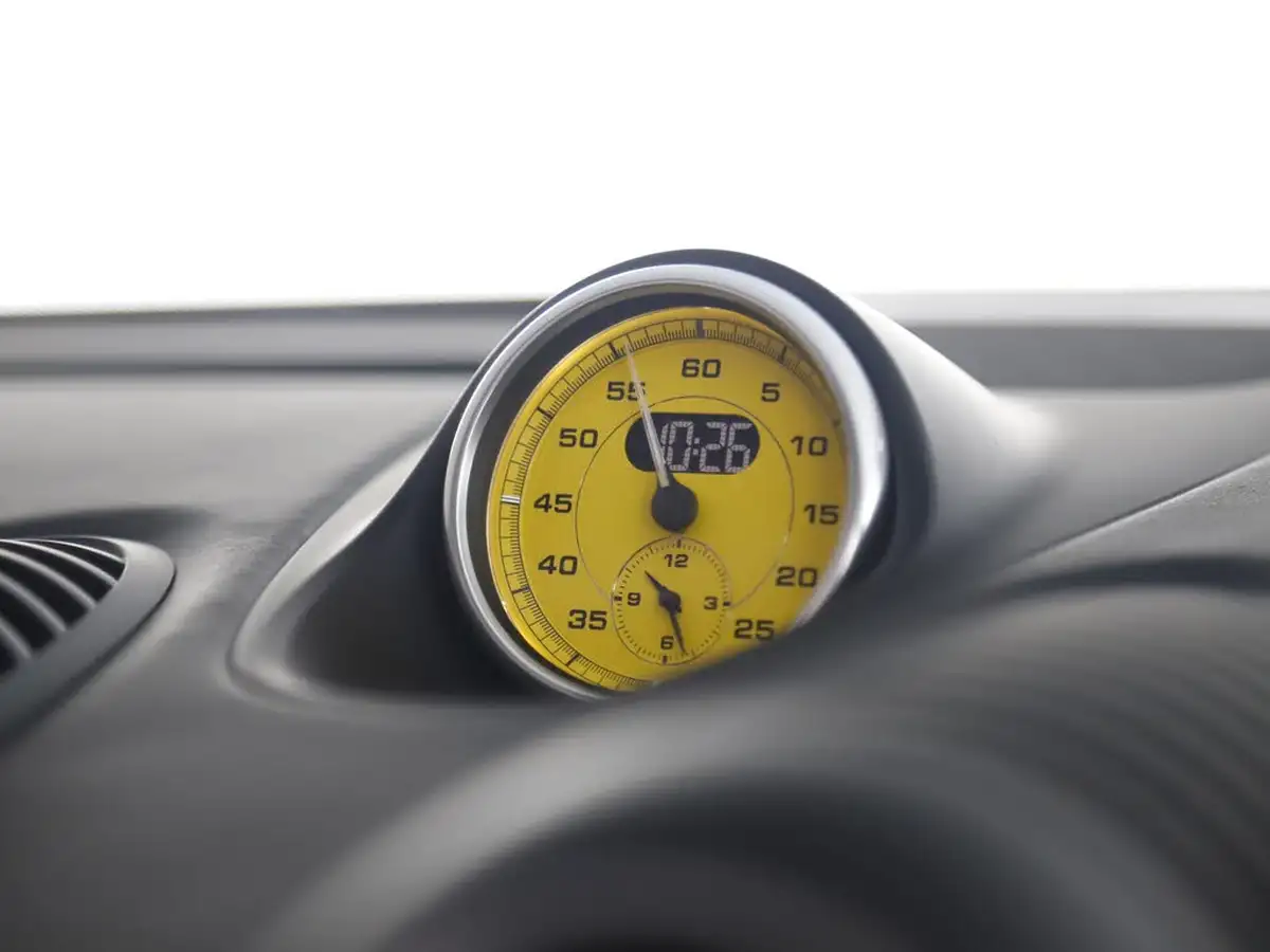 2020-porsche-boxster-718-40-spyder-big-37