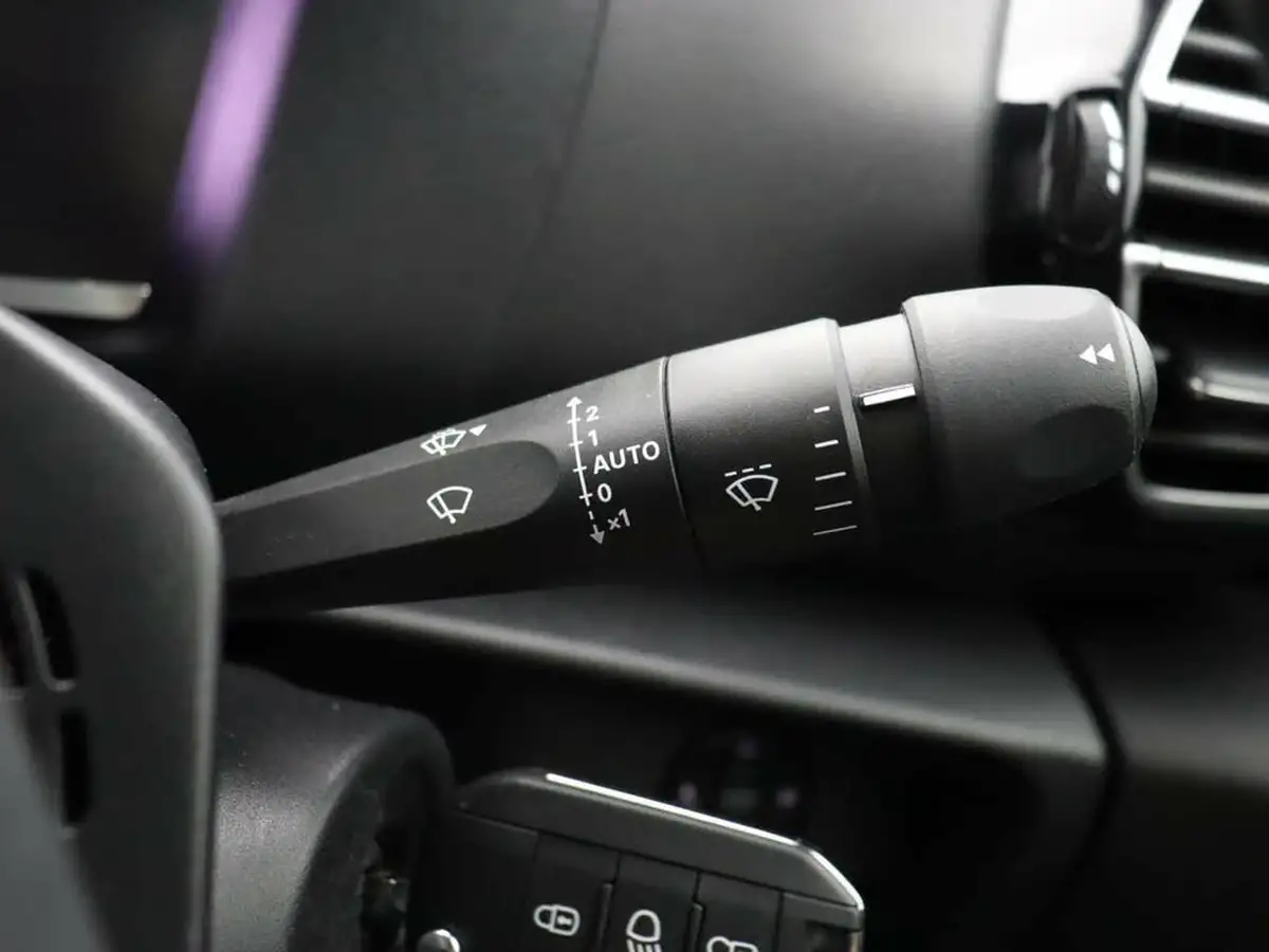 2022-citroen-c4-15bluehdi-sense-plus-110ps-big-30