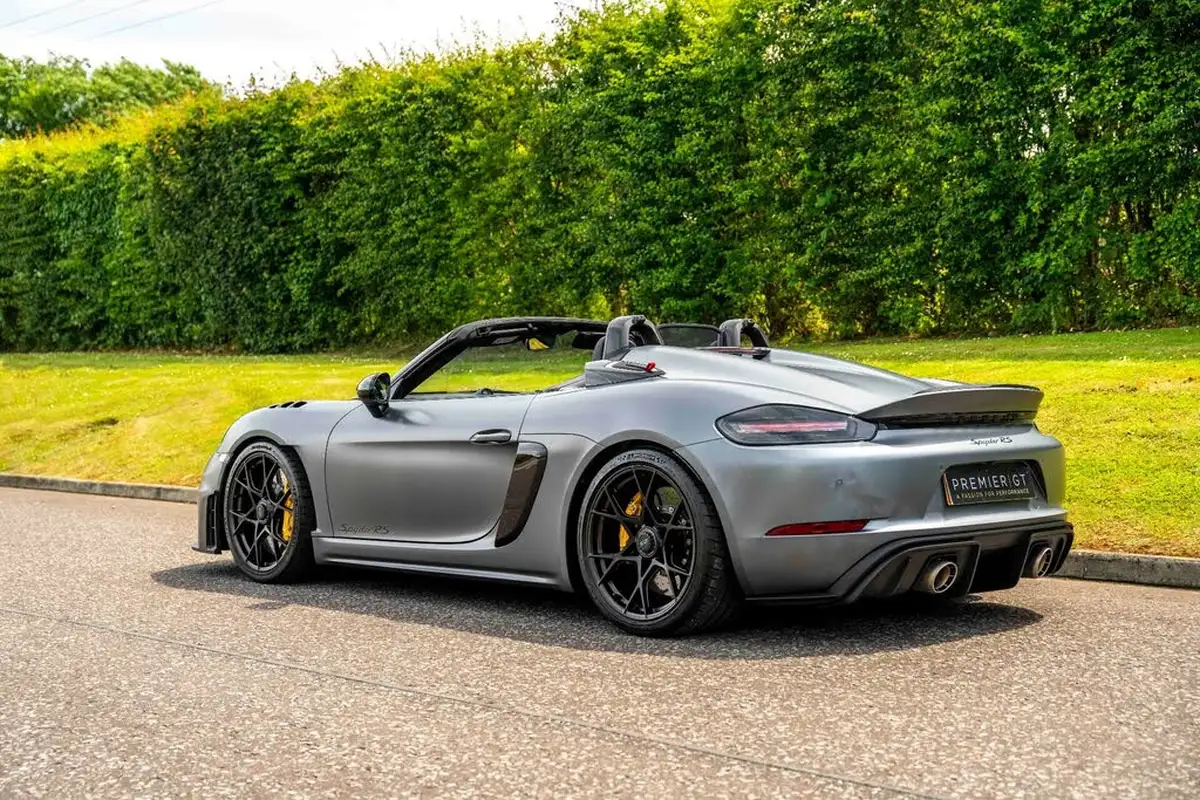 2024-porsche-boxster-718-40-spyder-rs-big-3
