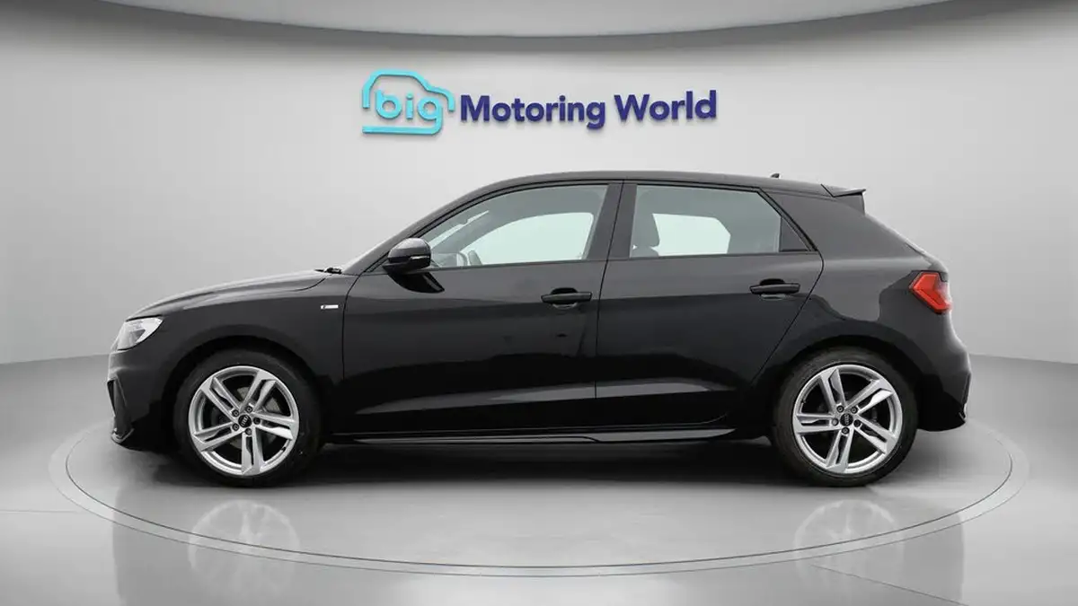 2019-audi-a1-10-30-tfsi-s-line-big-4