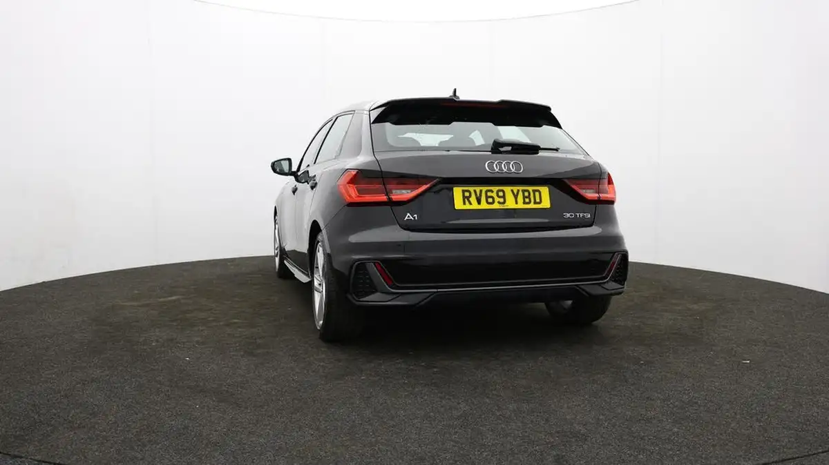 2019-audi-a1-10-30-tfsi-s-line-big-32