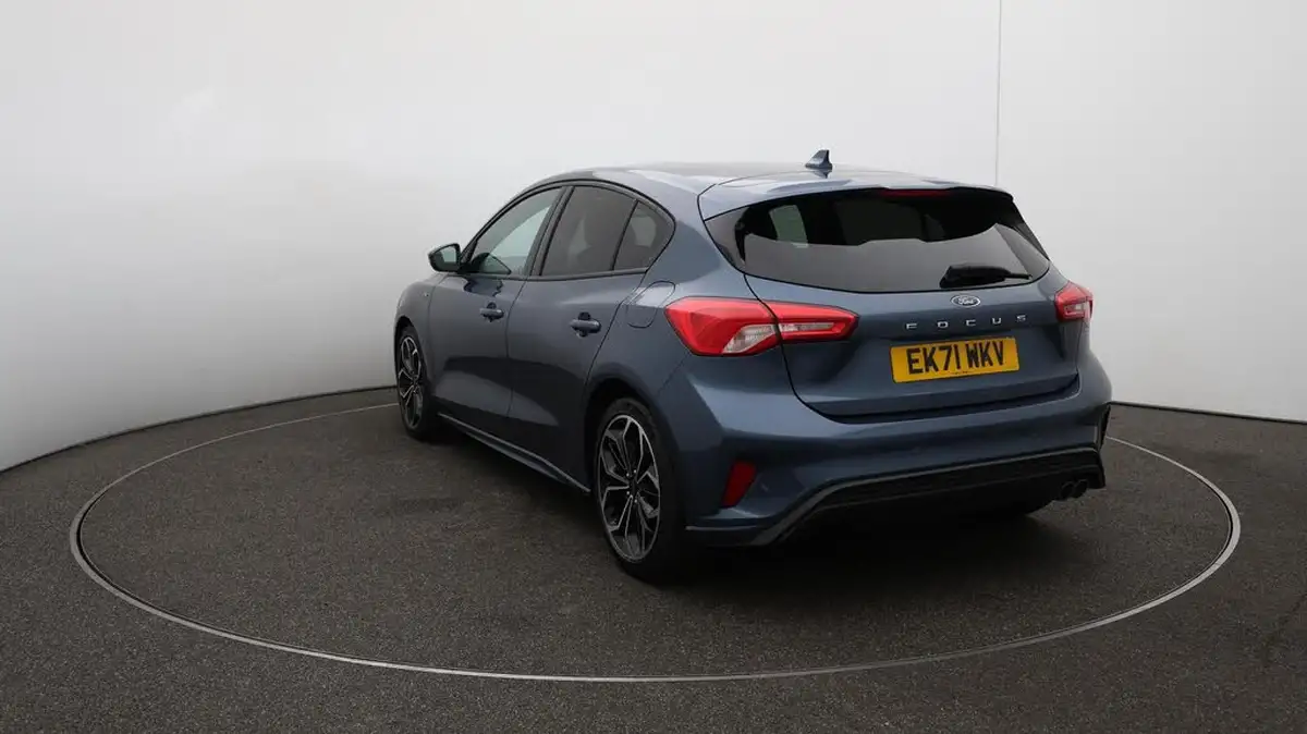 2020-ford-focus-15-st-line-x-hatchback-big-61