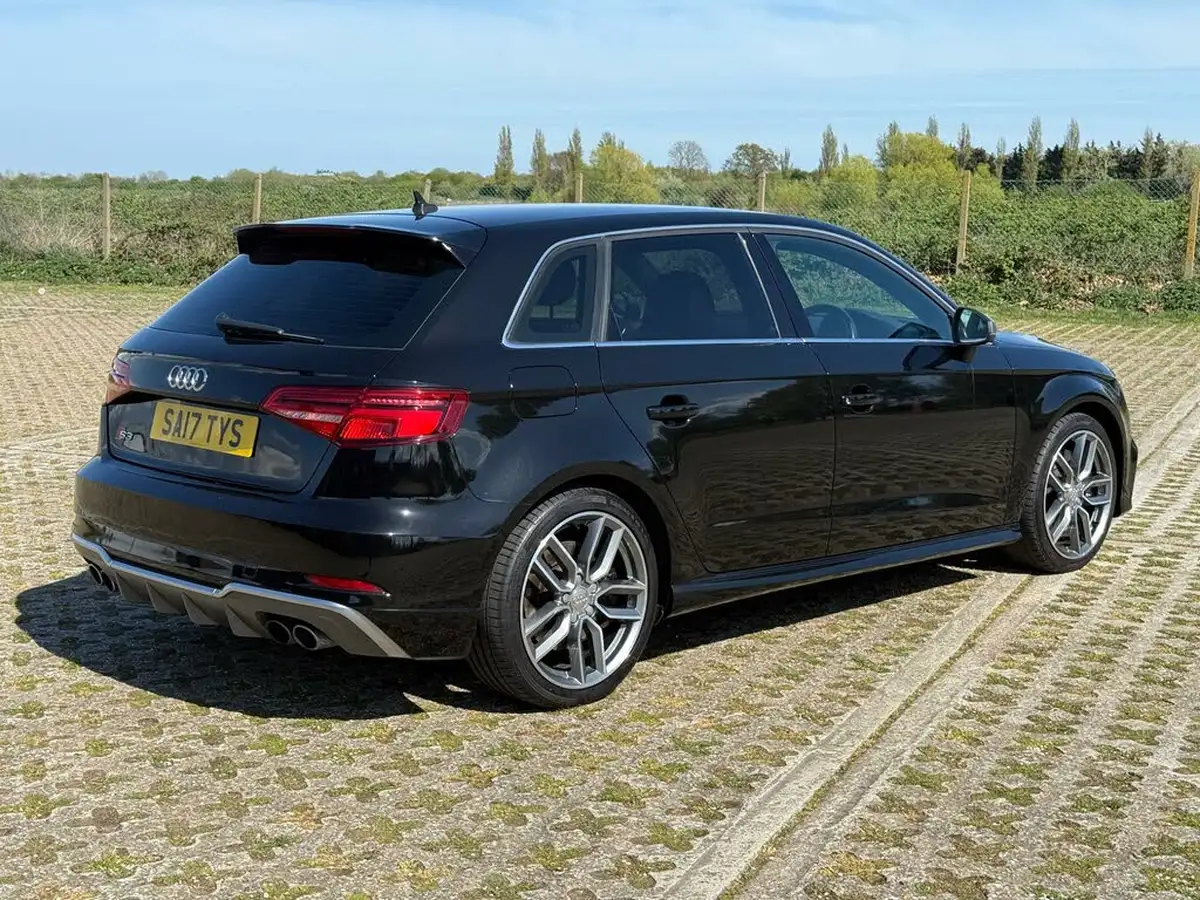2017-audi-s3-20-tfsi-nav-sportback-5d-big-4