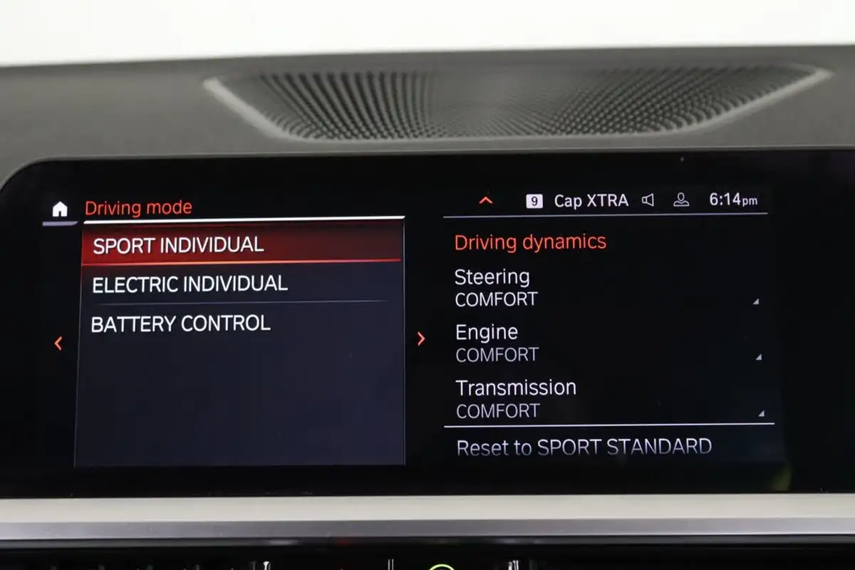 2021-bmw-3-series-20-330e-sport-pro-saloon-4d-big-43