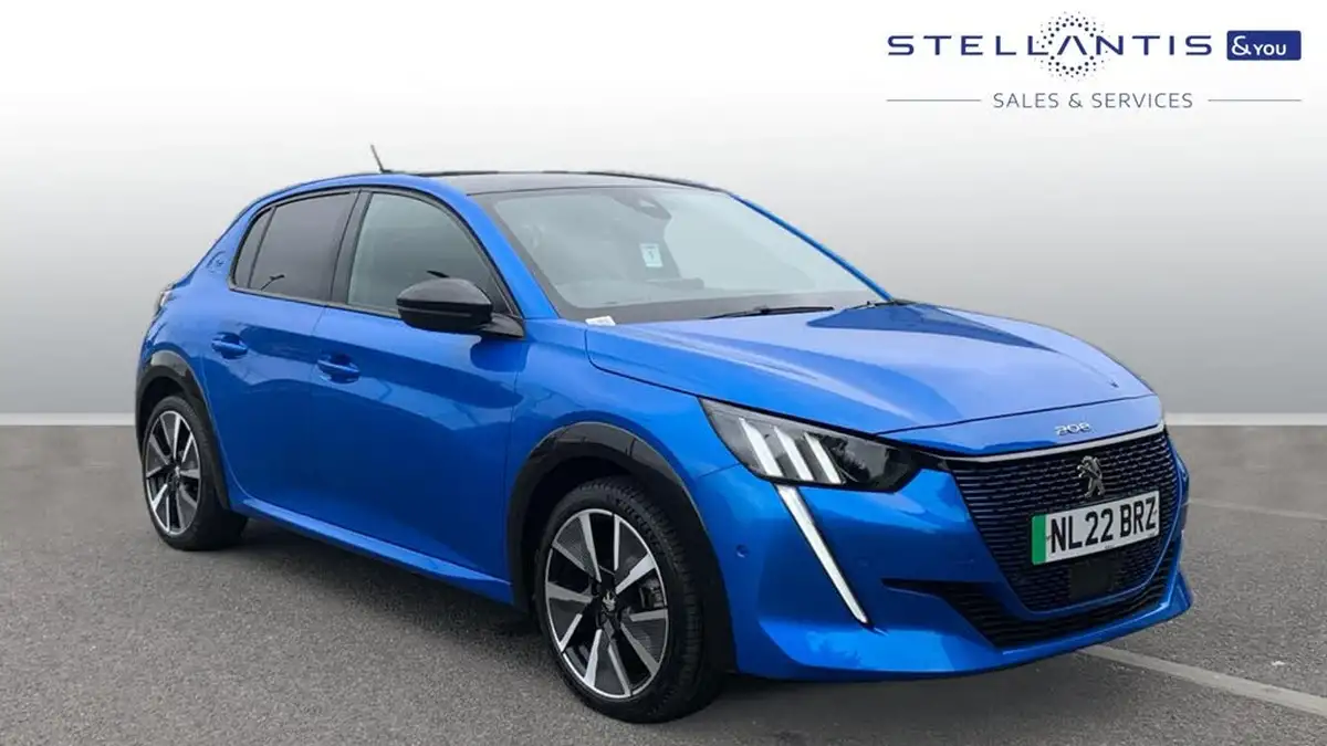 2022-peugeot-208-e-gt-136bhp-50kwh-big-0