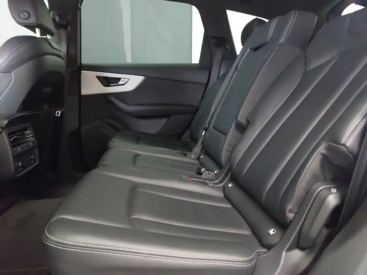 2022-audi-q7-30-55-tfsi-s-line-big-5