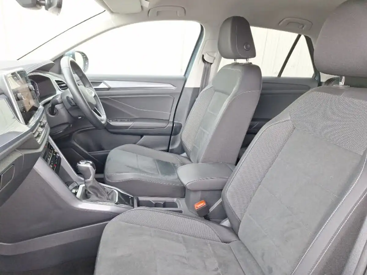 2024-volkswagen-t-roc-15-tsi-style-hatchback-5d-dsg-big-4