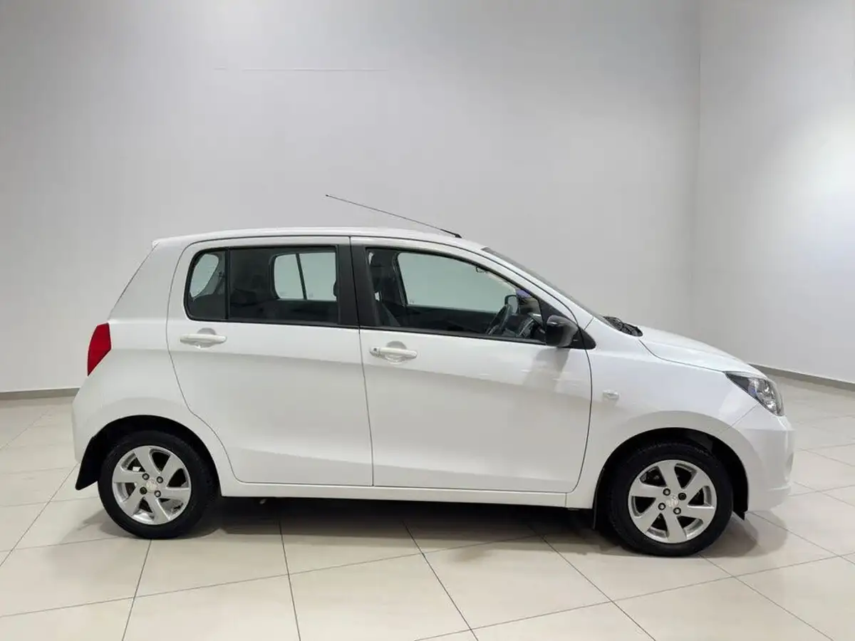 2015-suzuki-celerio-10-sz3-big-15