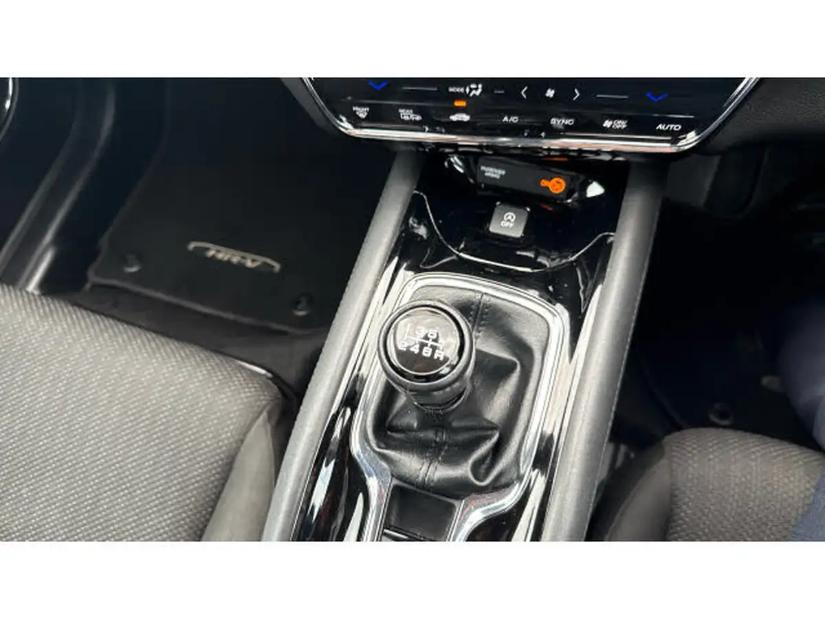 2015-honda-hr-v-16-i-dtec-se-navi-big-31