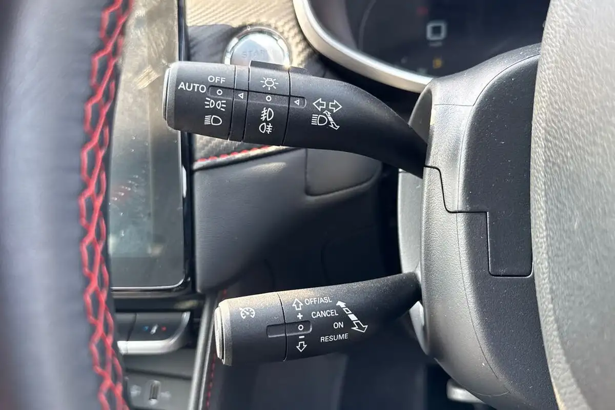 2024-mg-zs-suv-10t-gdi-exclusive-auto-big-32