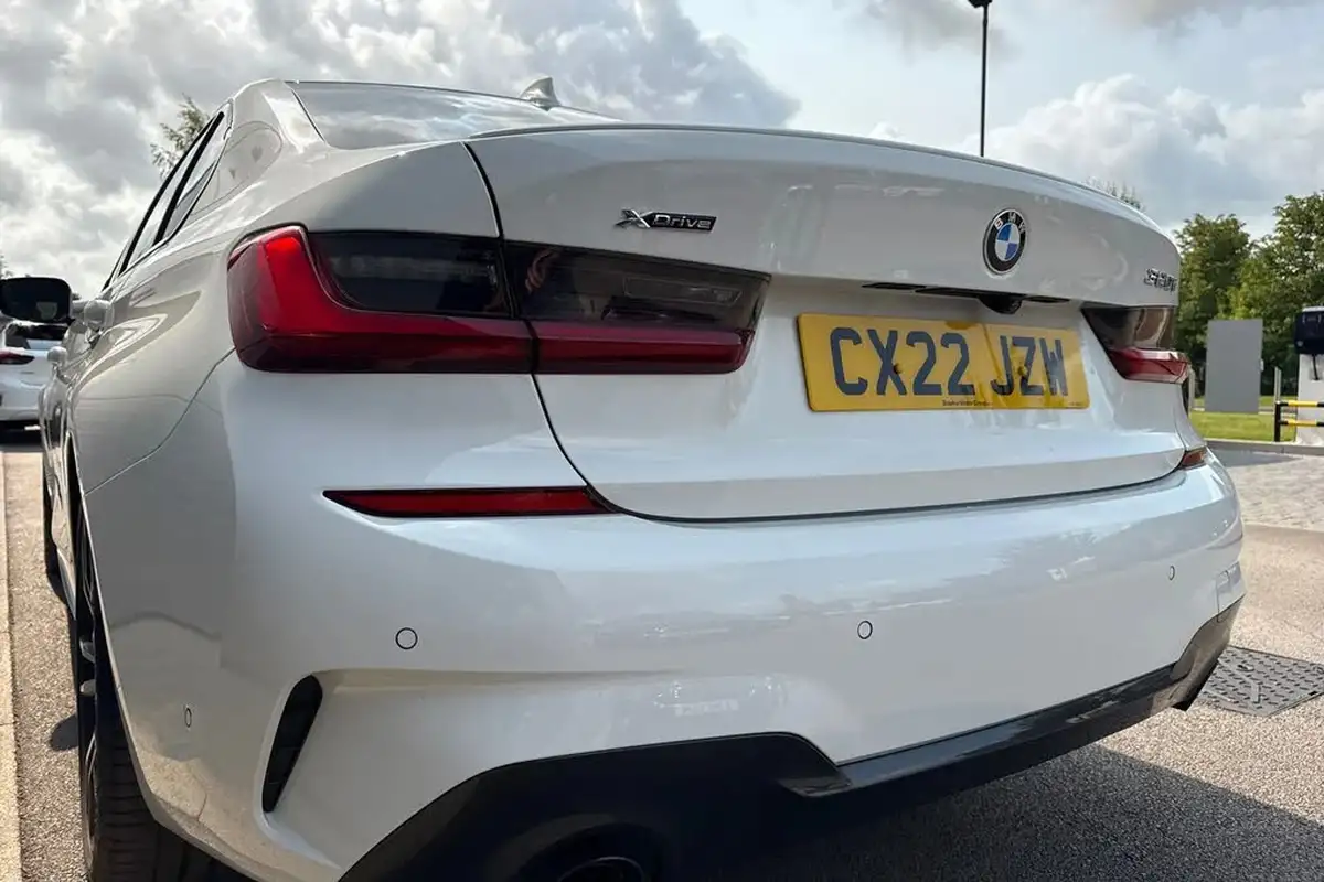 2022-bmw-3-series-20-320i-xdrive-m-sport-big-6