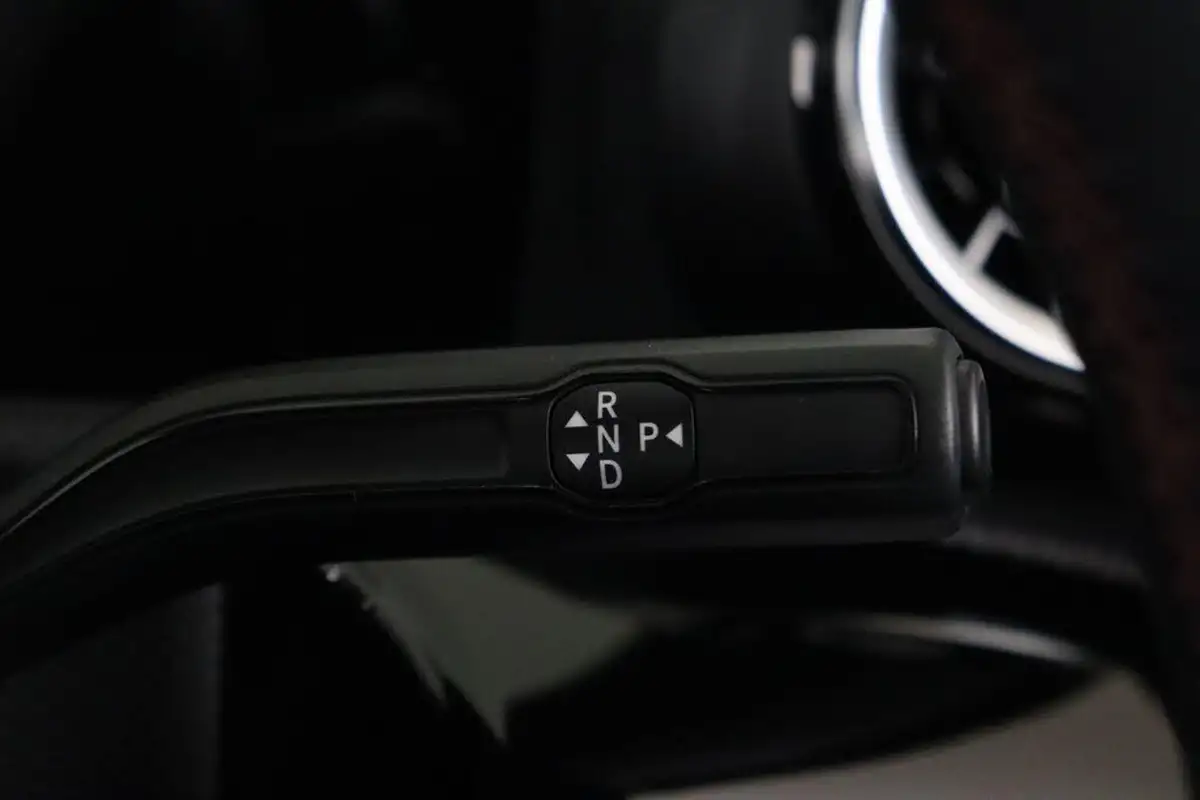 2021-mercedes-benz-a-class-13-a180-amg-line-hatchback-5d-7g-dct-big-21