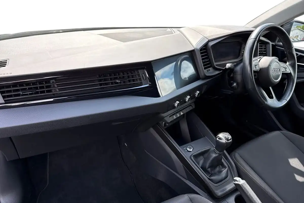 2019-audi-a1-10-30-tfsi-technik-big-7