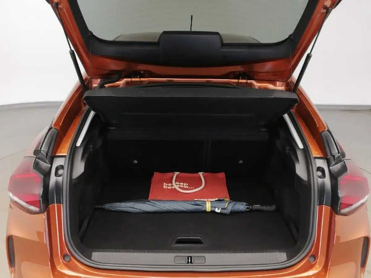 2022-citroen-c4-12-puretech-shine-130ps-big-7