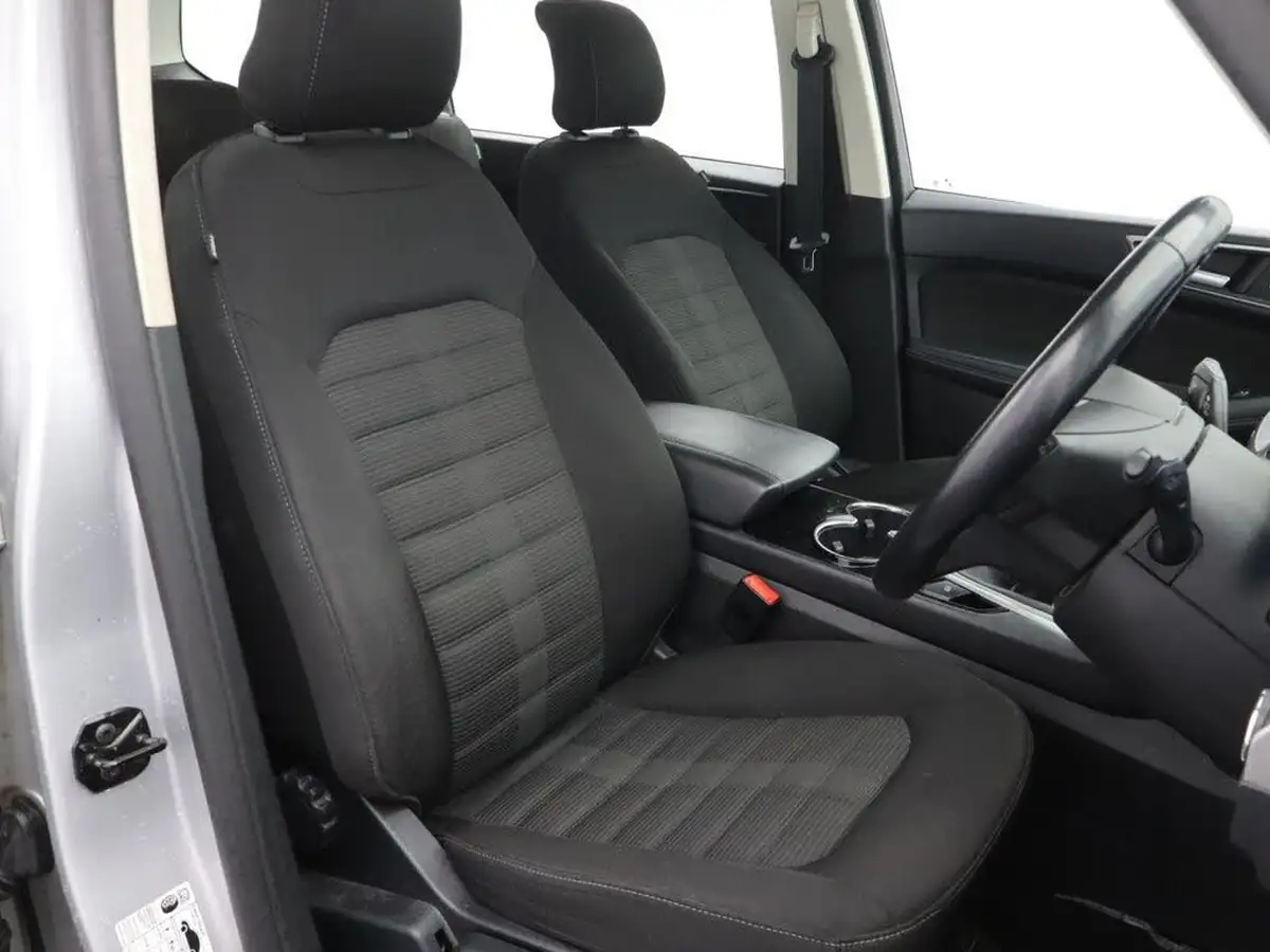2020-ford-galaxy-20-zetec-big-13